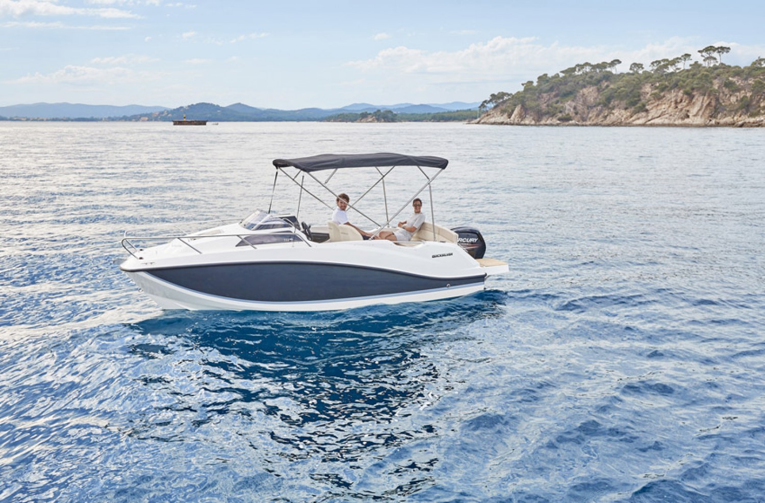 slider 2 Quicksilver Activ 555 Cabin